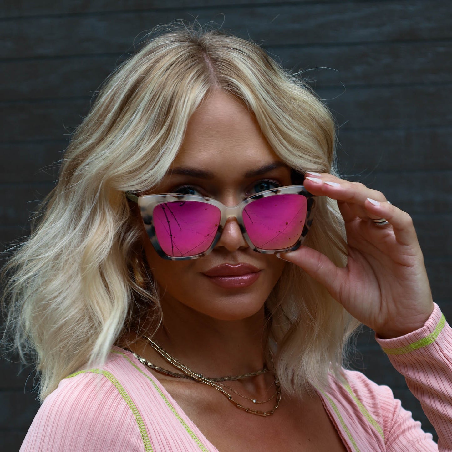 Óculos de Sol Becky II - Tartaruga Creme + Espelhado Rosa