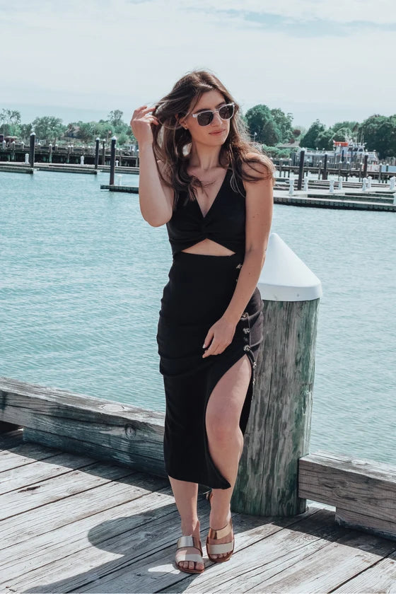 Vestido Preto Torcido Elegante-preto